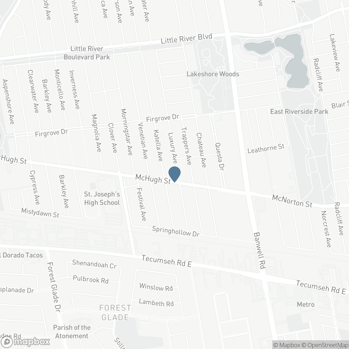 2231 LUXURY, Windsor, Ontario N8P 1W9